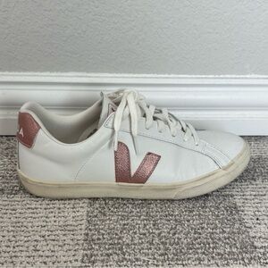 Veja Esplar Leather Sneakers – White / Metallic Pink